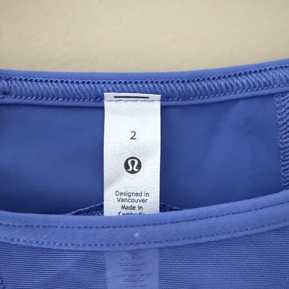 Lululemon Athletica Blue Crop Top - Picture 2 of 5